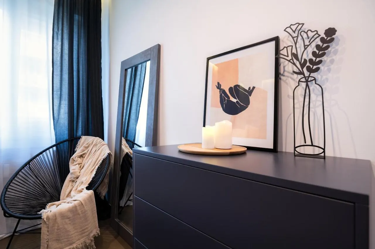 The Grey Apartment Sofía